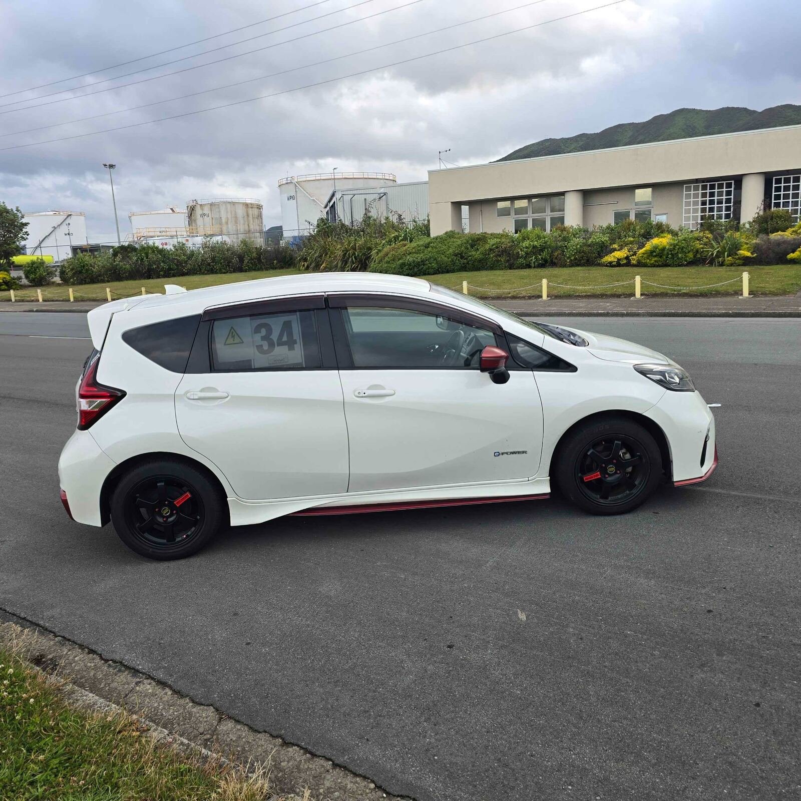 Nissan Note e-Power Nismo HE12 side profile