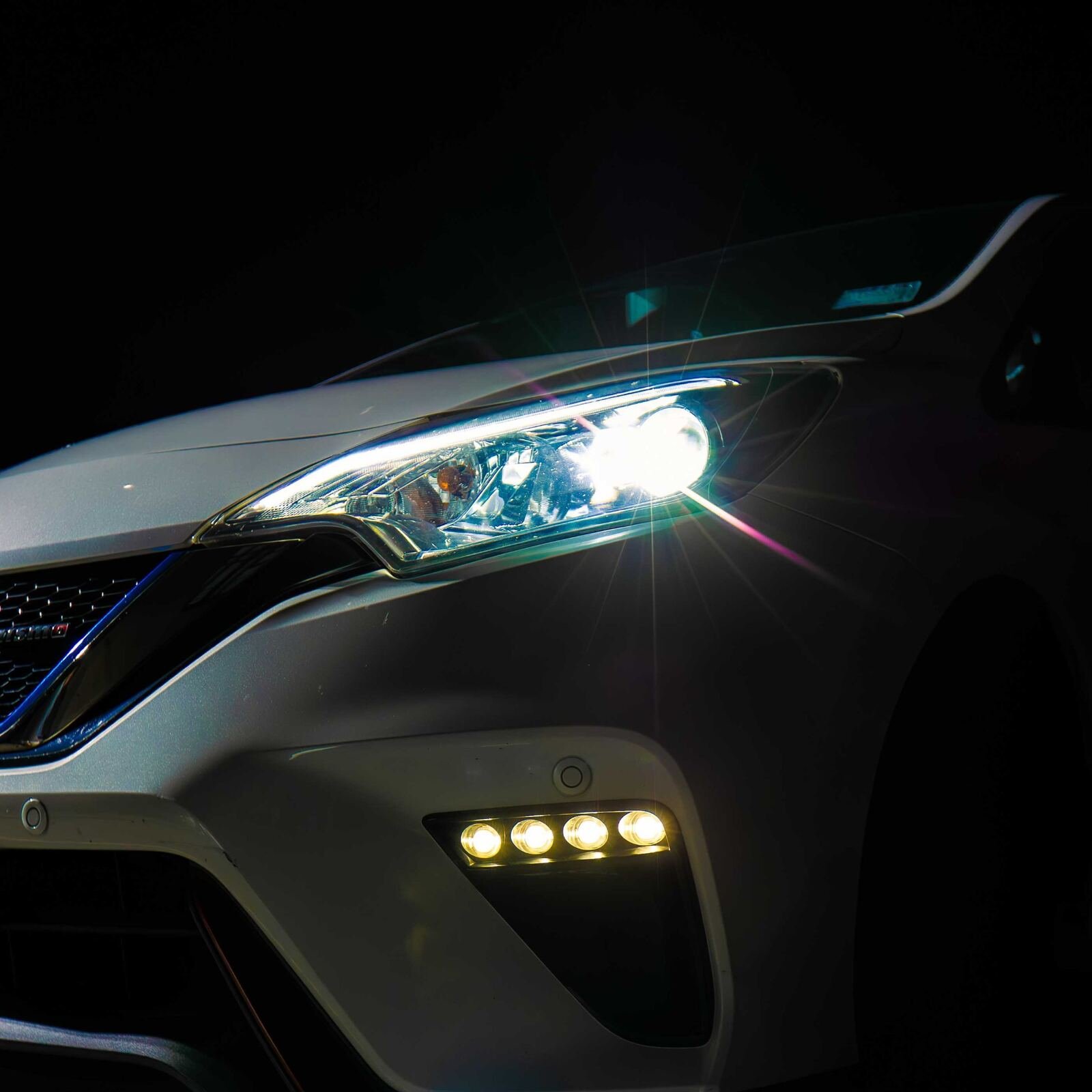 Nissan Note e-Power Nismo HE12 headlight detail